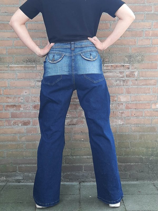 Bewerkte jeans